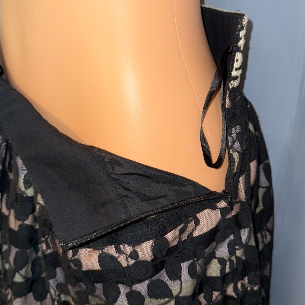 Floreat Black Lace Overlay Skirt – Size 2 - Picture 4 of 5